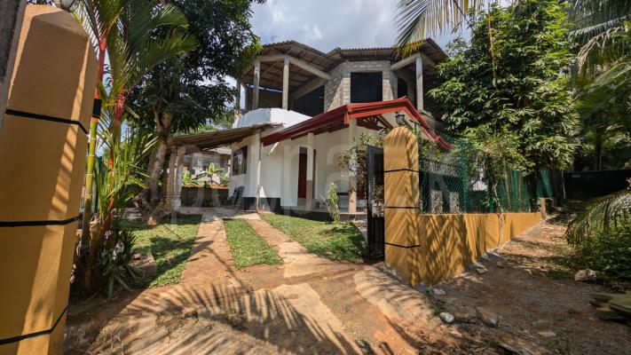 House for Sale in Mirigama
