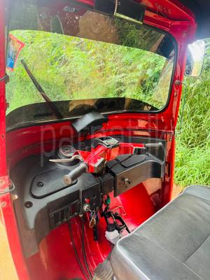 Bajaj Three Wheel 2012