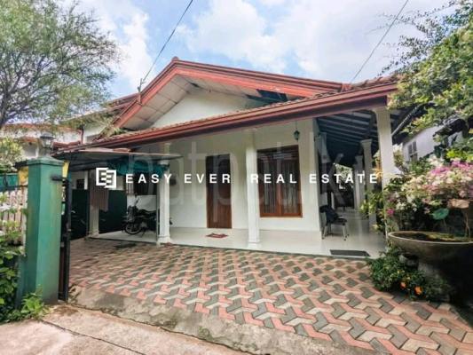 Residential Land for Sale in Hanwella