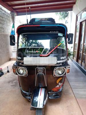 Bajaj Three Wheel 2014 -  ත්‍රිරෝද රථය sale in Sri Lanka - patpat.lk