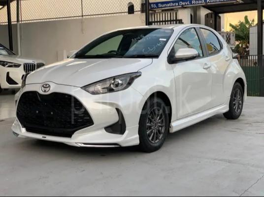 Toyota Yaris 2024 - சான்றளிக்கப்பட்டது கார் sale in Sri Lanka - patpat.lk