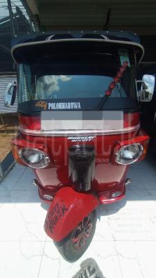 Bajaj Three Wheel 2012
