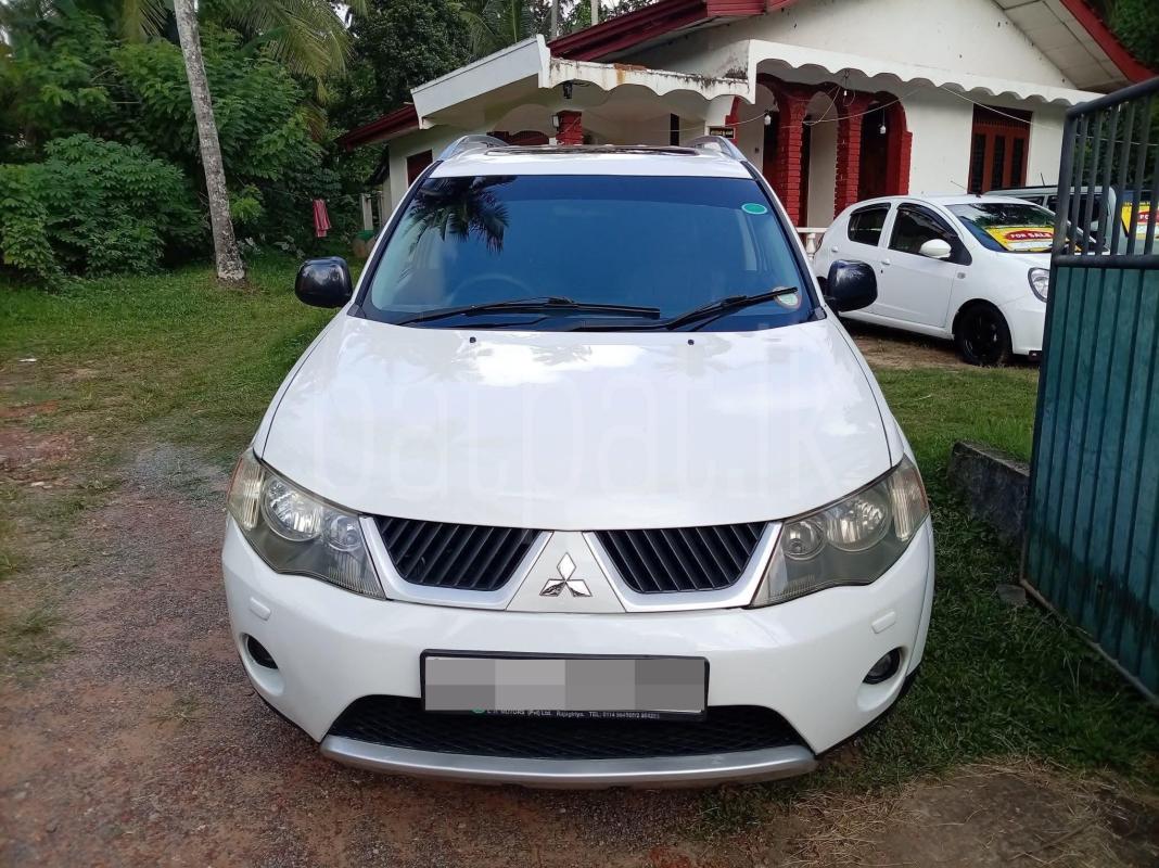 Mitsubishi Outlander 2007 - Reconditioned SUV sale in Sri Lanka - patpat.lk