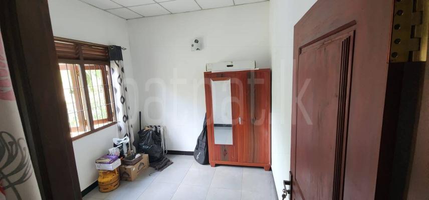 House for Sale in Athurugiriya
