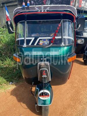 Bajaj Three Wheel 2005