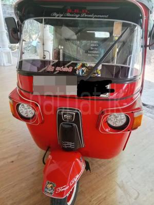 Bajaj Three Wheel 2013