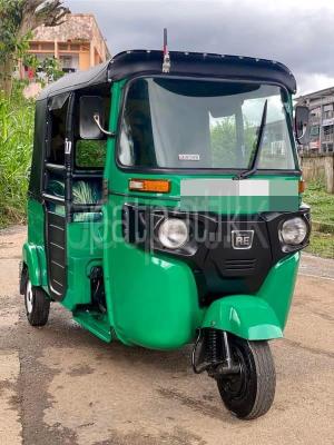 Bajaj 4 stroke 2019 - பயன்படுத்தப்பட்டது முச்சக்கர வண்டி sale in Sri Lanka - patpat.lk