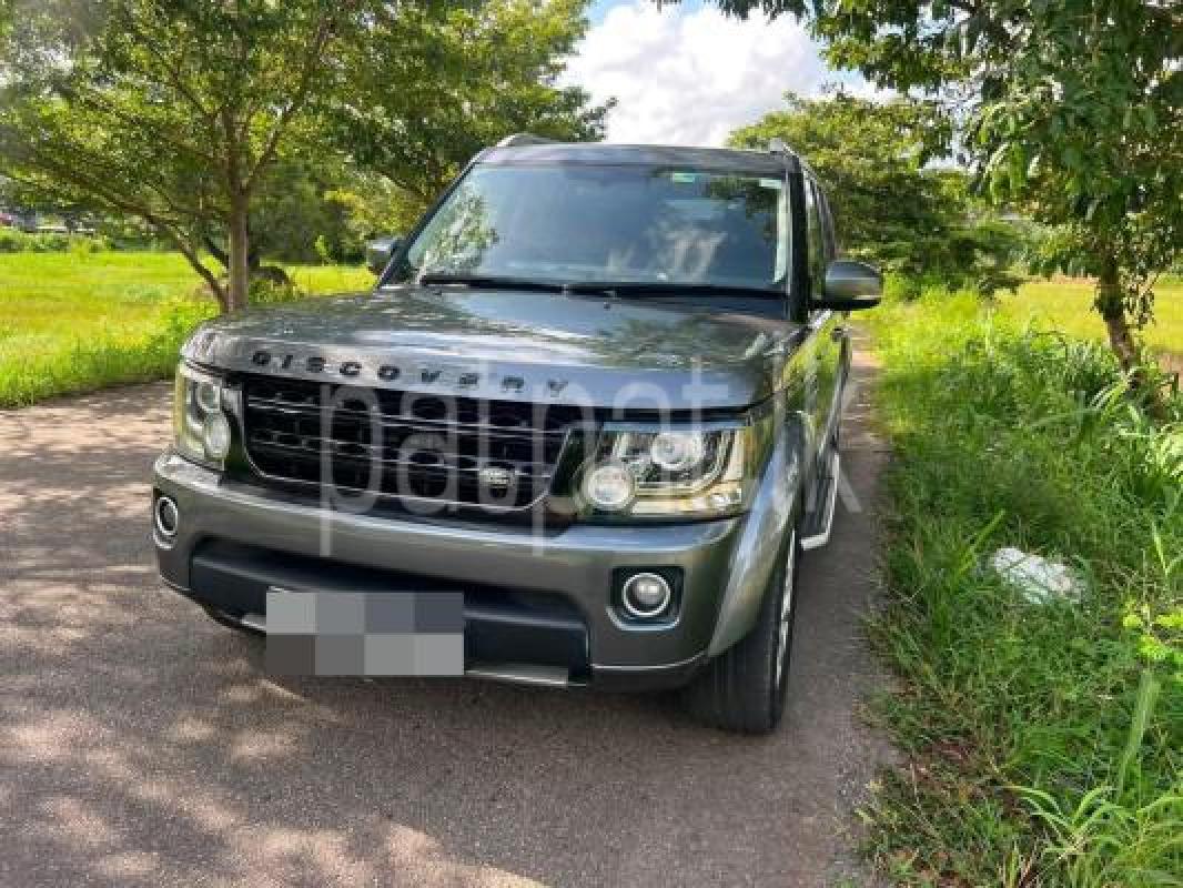 Land Rover Defender 110 P300 2014 -  SUV sale in Sri Lanka - patpat.lk