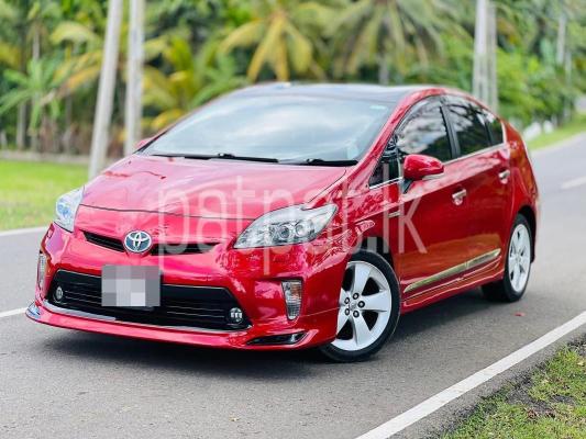 Toyota Prius 2012 - භාවිතා කරන ලද කාර් sale in Sri Lanka - patpat.lk