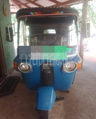 Bajaj Three Wheel 2010
