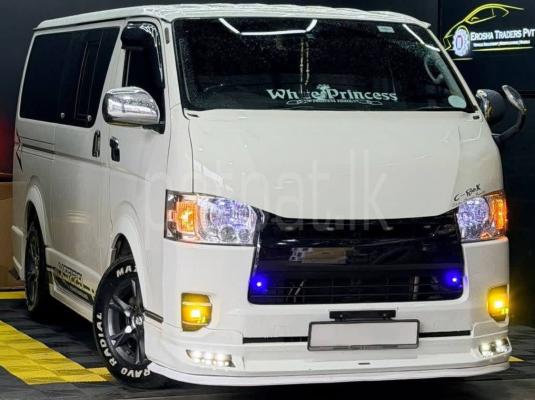 Toyota Hiace 2006 - Used Van sale in Sri Lanka - patpat.lk