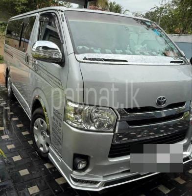 Toyota Hiace 2006 - பயன்படுத்தப்பட்டது வேன் sale in Sri Lanka - patpat.lk