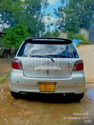 Toyota Vitz 1999