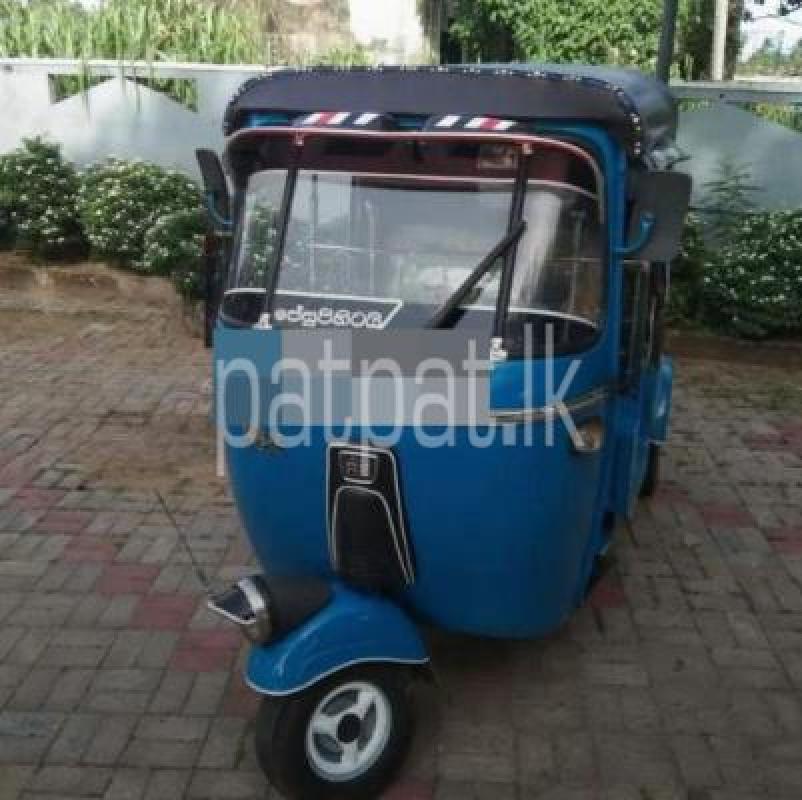 Bajaj 2 stroke 2003 -  முச்சக்கர வண்டி sale in Sri Lanka - patpat.lk