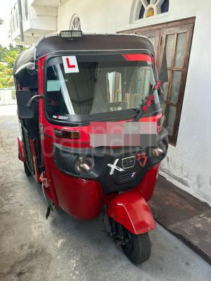 Bajaj 4 stroke 2017 -  முச்சக்கர வண்டி sale in Sri Lanka - patpat.lk