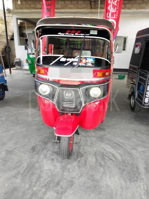 Bajaj Three Wheel 2014