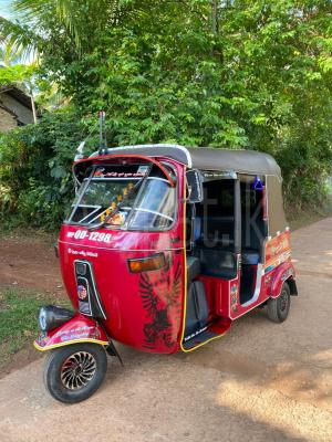 Bajaj Three Wheel 2006