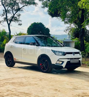 SsangYong Tivoli 2015 - Used SUV sale in Sri Lanka - patpat.lk