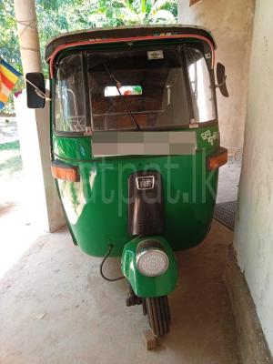 Bajaj Three Wheel 2086 - பயன்படுத்தப்பட்டது முச்சக்கர வண்டி sale in Sri Lanka - patpat.lk