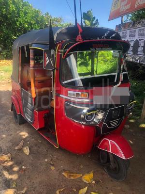 Bajaj 4 stroke 2016 - Used Three wheeler sale in Sri Lanka - patpat.lk