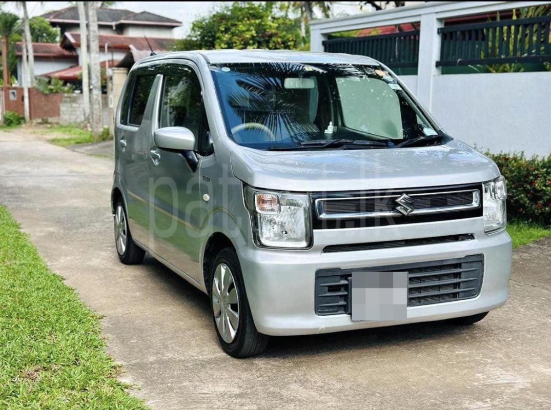 Suzuki Wagon R 2017 -  කාර් sale in Sri Lanka - patpat.lk