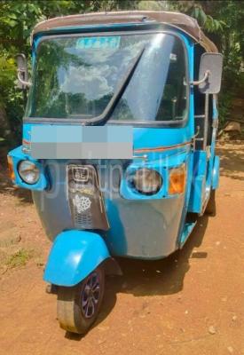 Bajaj Three Wheel 2009