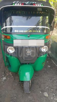 Bajaj Three Wheel 2014