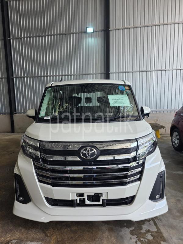 Toyota Roomy 2023 -  වෑන් රථය sale in Sri Lanka - patpat.lk