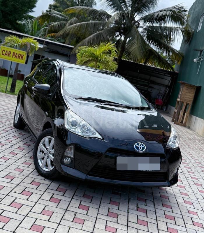 Toyota Aqua 2014 -  කාර් sale in Sri Lanka - patpat.lk