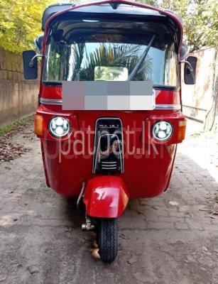 Bajaj Three Wheel 2010