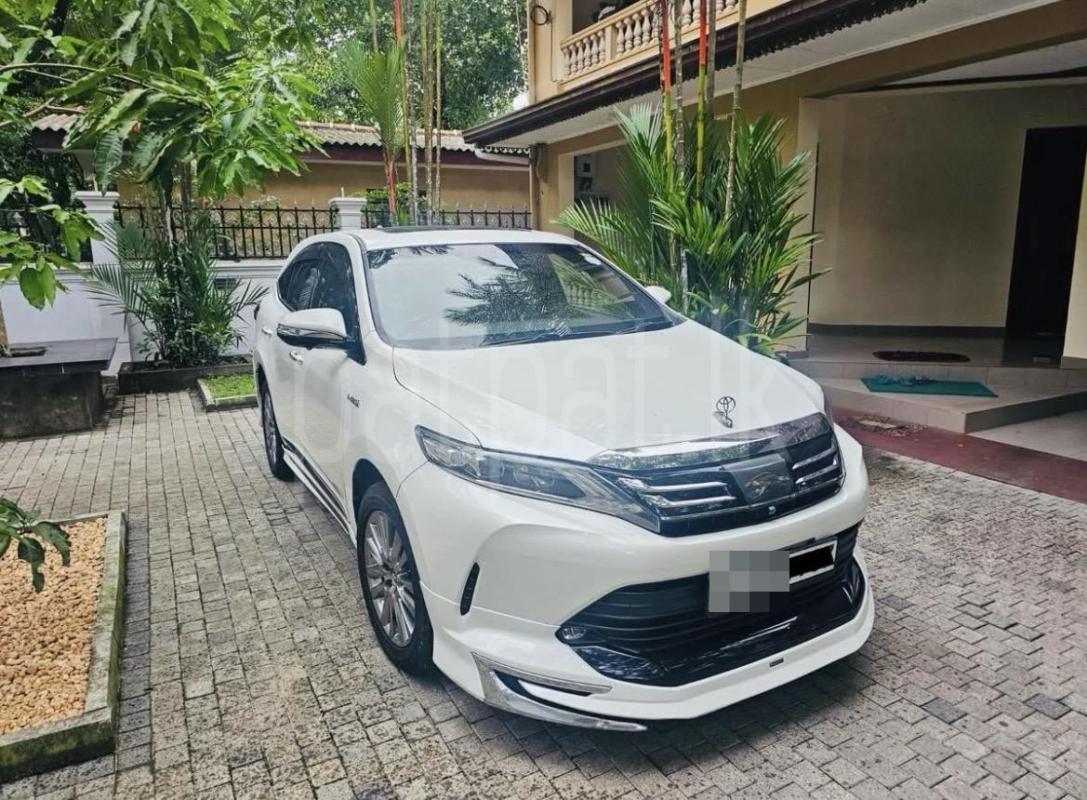 Toyota Harrier 2017 -  SUV sale in Sri Lanka - patpat.lk