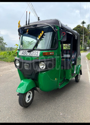 Bajaj 4 stroke 2015 - Used Three wheeler sale in Sri Lanka - patpat.lk