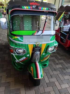 Bajaj Three Wheel 2011 - භාවිතා කරන ලද ත්‍රිරෝද රථය sale in Sri Lanka - patpat.lk