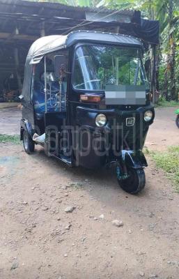 Bajaj 4 stroke 2013 - பயன்படுத்தப்பட்டது முச்சக்கர வண்டி sale in Sri Lanka - patpat.lk