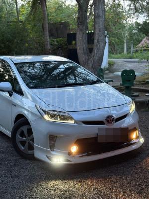 Toyota Prius 2013 - Used Car sale in Sri Lanka - patpat.lk
