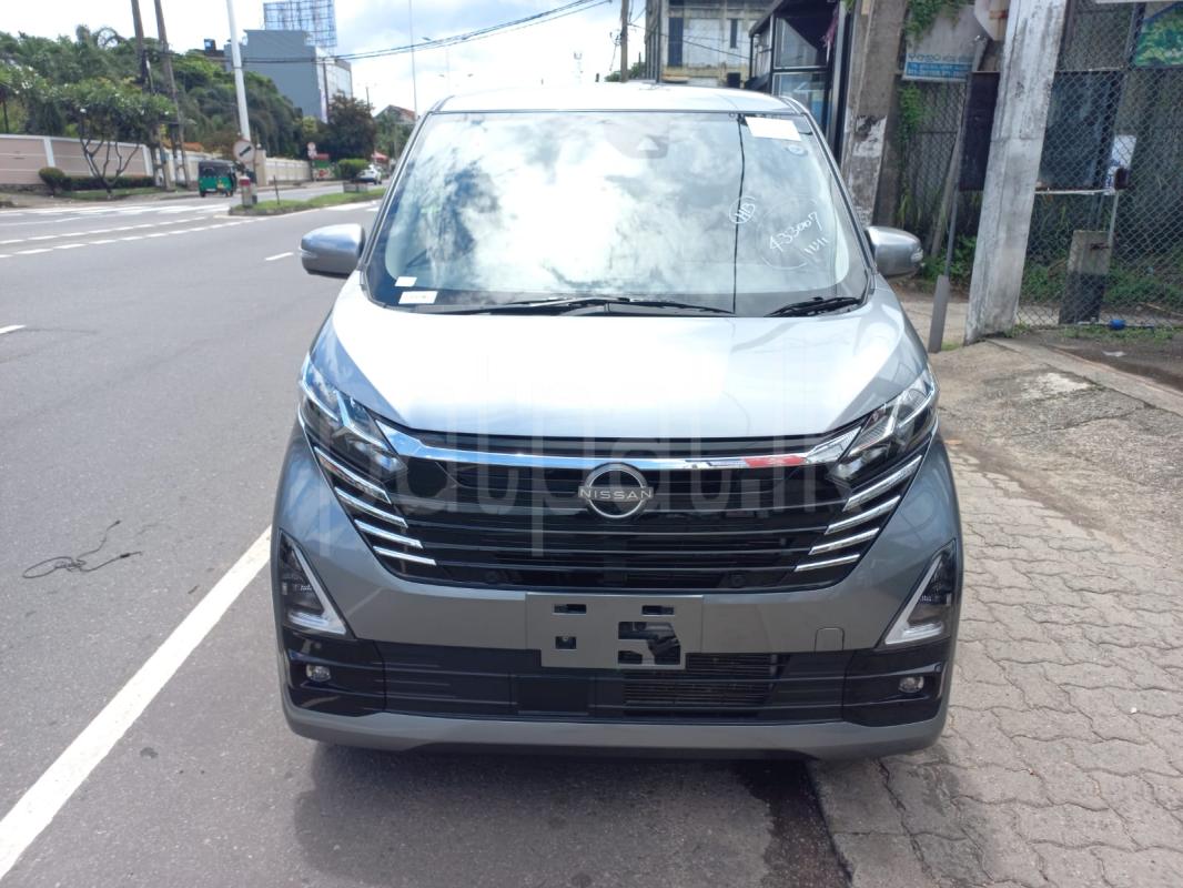Nissan DAYZ HIGHWAY STAR 2023 -  කාර් sale in Sri Lanka - patpat.lk