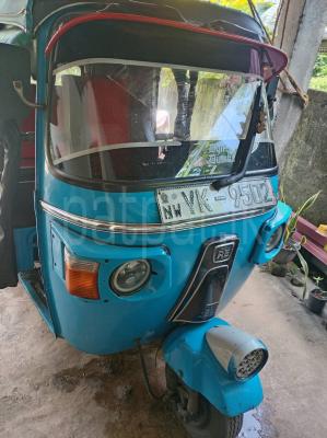 Bajaj 4 stroke 2012 - பயன்படுத்தப்பட்டது முச்சக்கர வண்டி sale in Sri Lanka - patpat.lk