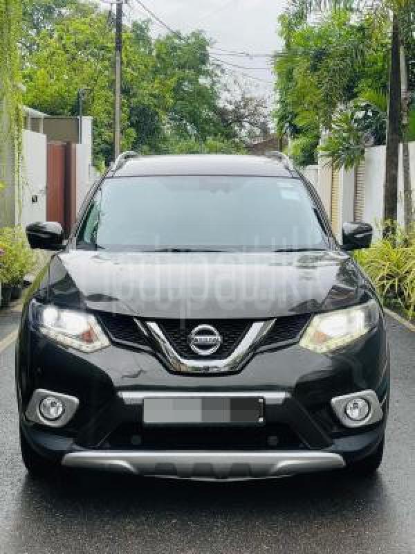 Nissan X Trail 2015 -  SUV sale in Sri Lanka - patpat.lk