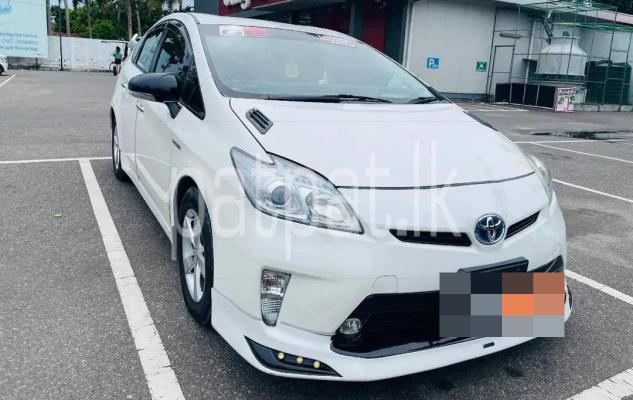Toyota Prius 2010 - பயன்படுத்தப்பட்டது கார் sale in Sri Lanka - patpat.lk