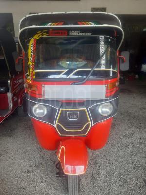 Bajaj Three Wheel 2016 -  முச்சக்கர வண்டி sale in Sri Lanka - patpat.lk