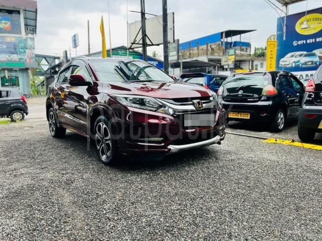 Honda Vezel 2014 -  SUV sale in Sri Lanka - patpat.lk