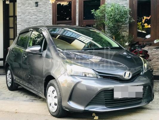 Toyota Vitz 2015 - பயன்படுத்தப்பட்டது கார் sale in Sri Lanka - patpat.lk