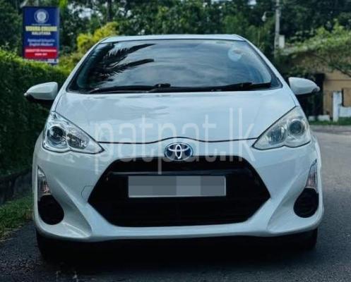 Toyota Aqua 2015 - பயன்படுத்தப்பட்டது கார் sale in Sri Lanka - patpat.lk