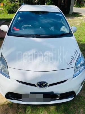 Toyota Prius 2011 - භාවිතා කරන ලද කාර් sale in Sri Lanka - patpat.lk