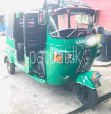 Bajaj Three Wheel 2013