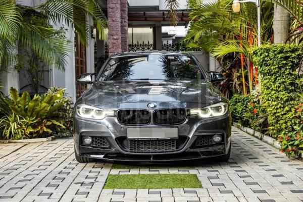 BMW 318i 2018 - பயன்படுத்தப்பட்டது கார் sale in Sri Lanka - patpat.lk