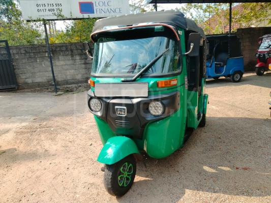 Bajaj Three Wheel 2020