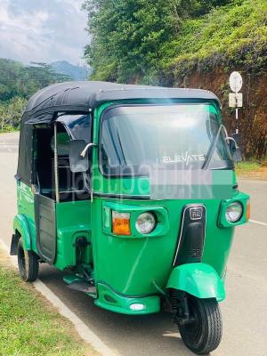 Bajaj Three Wheel 2011