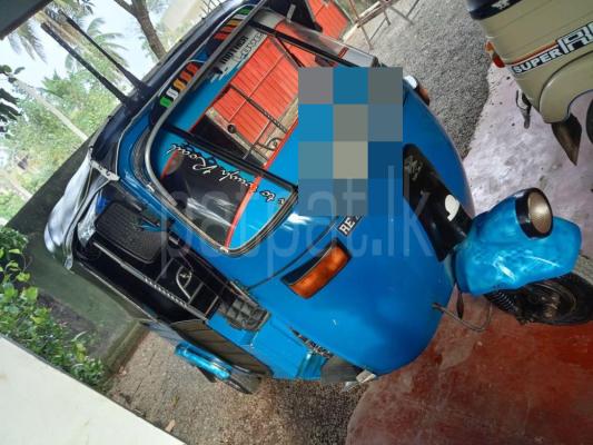 Bajaj Three Wheel 2006