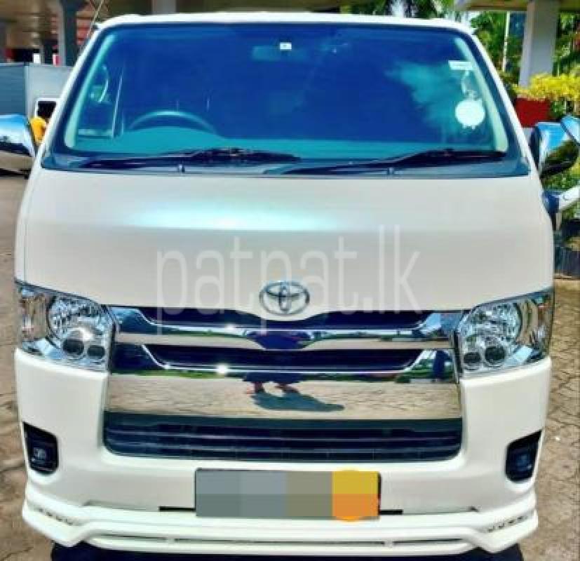 Toyota Grand Hiace 2016 -  වෑන් රථය sale in Sri Lanka - patpat.lk